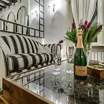 Mediteran Old Town, 5 En-suites And Hot Tub فيلة *