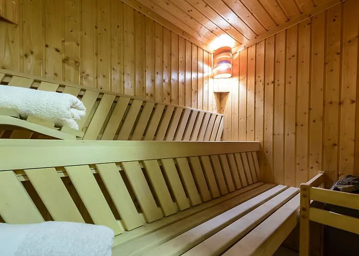 فيلة Mediteran Old Town, 5 En-suites And Hot Tub