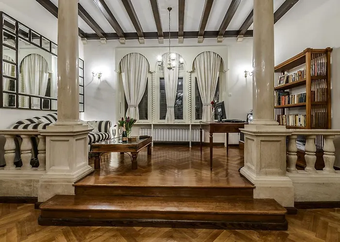 فيلة Mediteran Old Town, 5 En-suites And Hot Tub