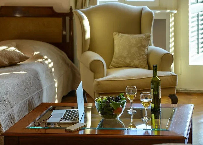 Mediteran Old Town, 5 En-suites And Hot Tub فيلة