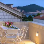 וילה Mediteran Old Town, 5 En-suites And Hot Tub