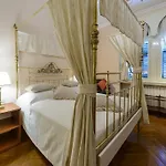 וילה Mediteran Old Town, 5 En-suites And Hot Tub