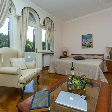 Villa Mediteran