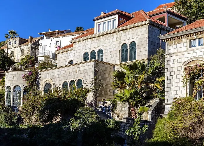 Villa Mediteran Old Town, 5 En-suites And Hot Tub