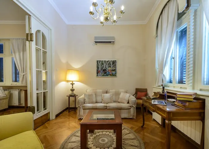 Mediteran Old Town, 5 En-suites And Hot Tub