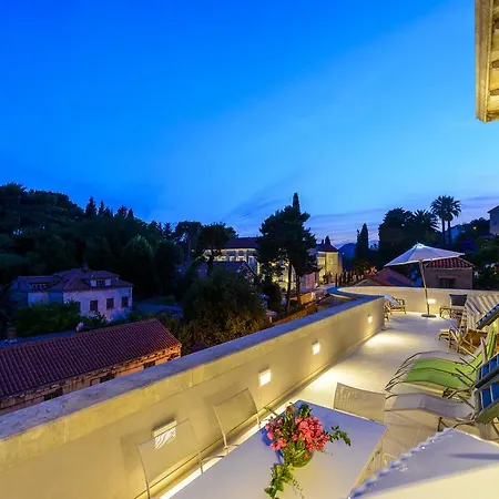 Mediteran Old Town, 5 En-suites And Hot Tub Villa
