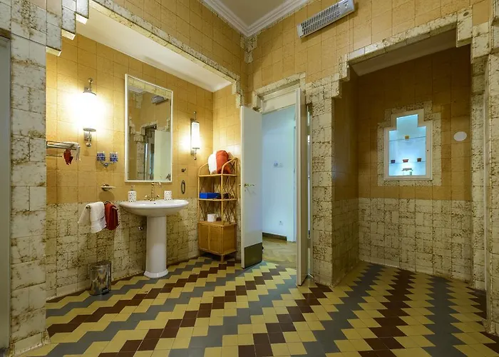 Mediteran Old Town, 5 En-suites And Hot Tub