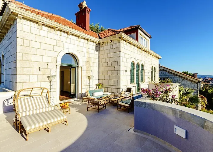 Vila Mediteran Old Town, 5 En-suites And Hot Tub *