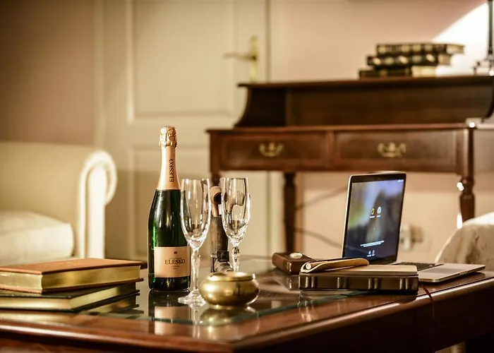 Mediteran Old Town, 5 En-suites And Hot Tub *