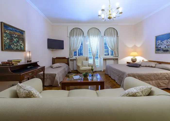 Vila Mediteran Old Town, 5 En-suites And Hot Tub *