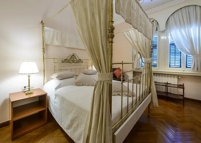 וילה Mediteran Old Town, 5 En-suites And Hot Tub